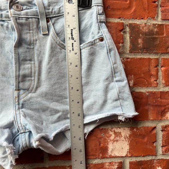 Levi's 501 Womens 24 High Rise Button Fly Frayed Hem Cut Off Blue Jean Shorts - Picture 8 of 9